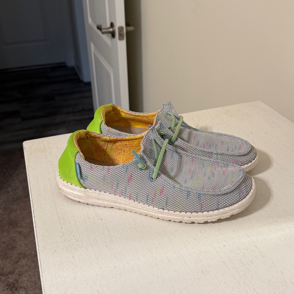Hey Dude Women’s Wendy Sox Glow Blu Slip-On Shoes / Size 9 / Gray, Green, Blue